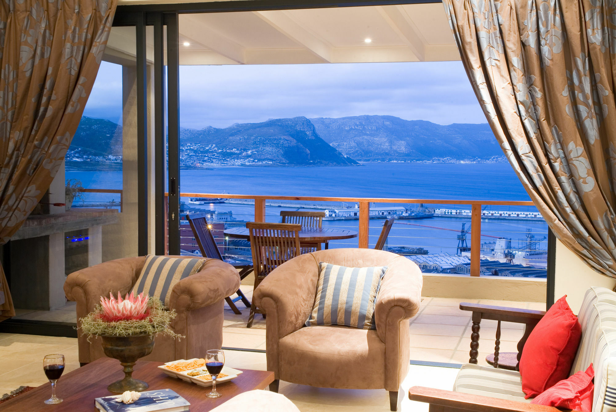 Mariner Guesthouse & Villa Simonʼs Town Εξωτερικό φωτογραφία